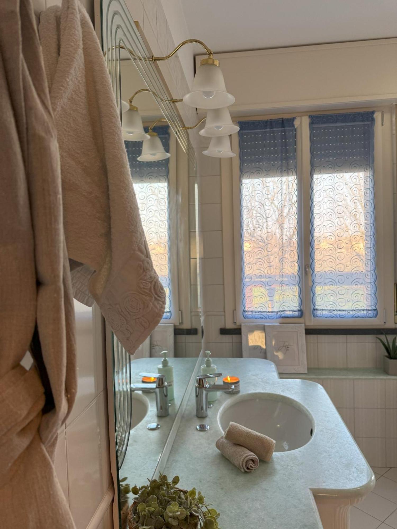A Casa Di Giulia Apartment Ponte dell'Agrato Luaran gambar